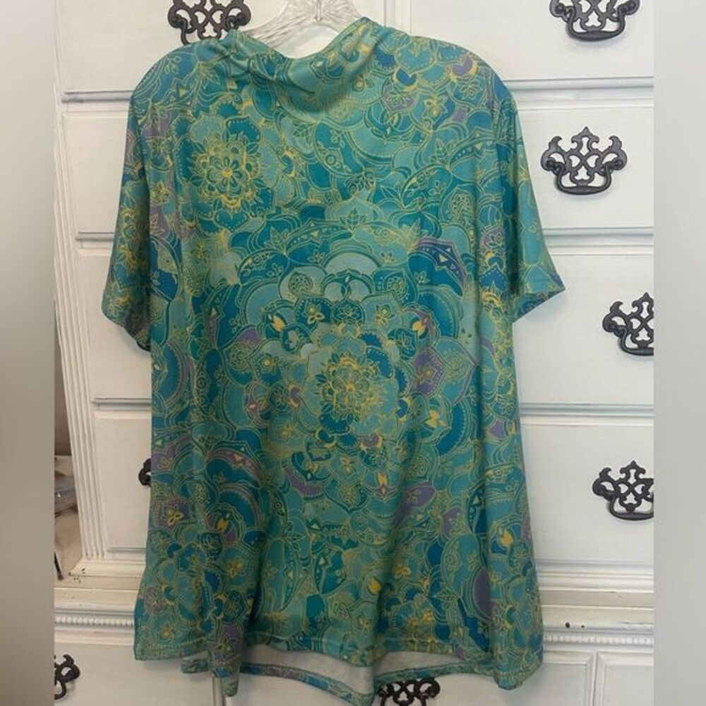 Printed Zip‎ Up Top - Picture 4 of 16